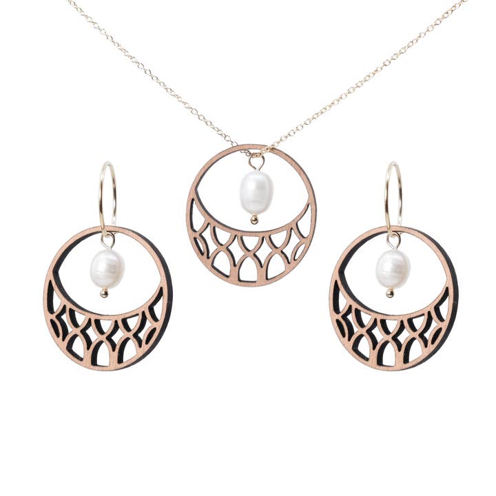 Mia Sæt pour la vente par DIBB Design