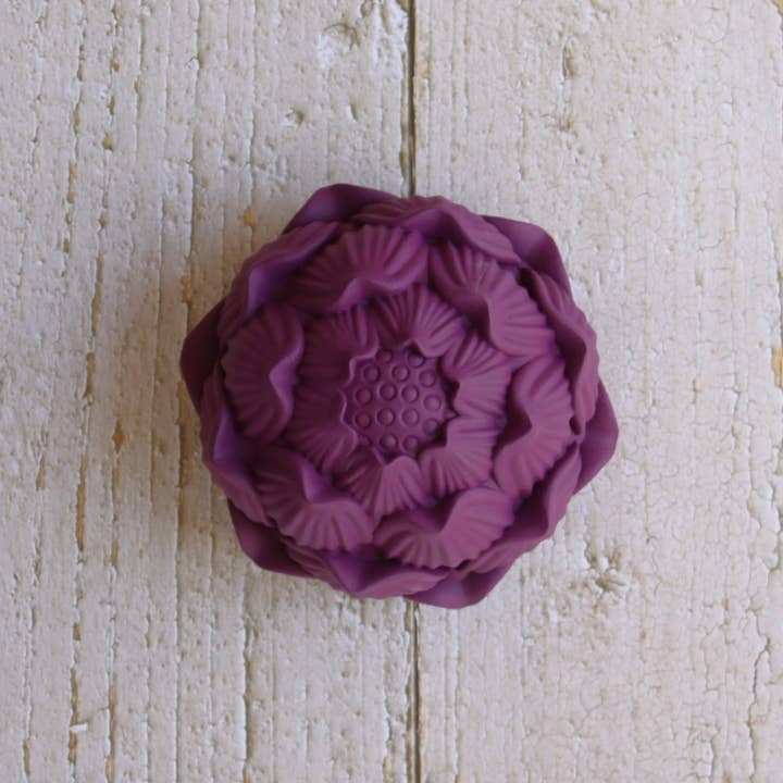 44 - Quarenta44Quatro - Wholesale Decorative Tabletop Object - Flor de Lótus de Gesso1