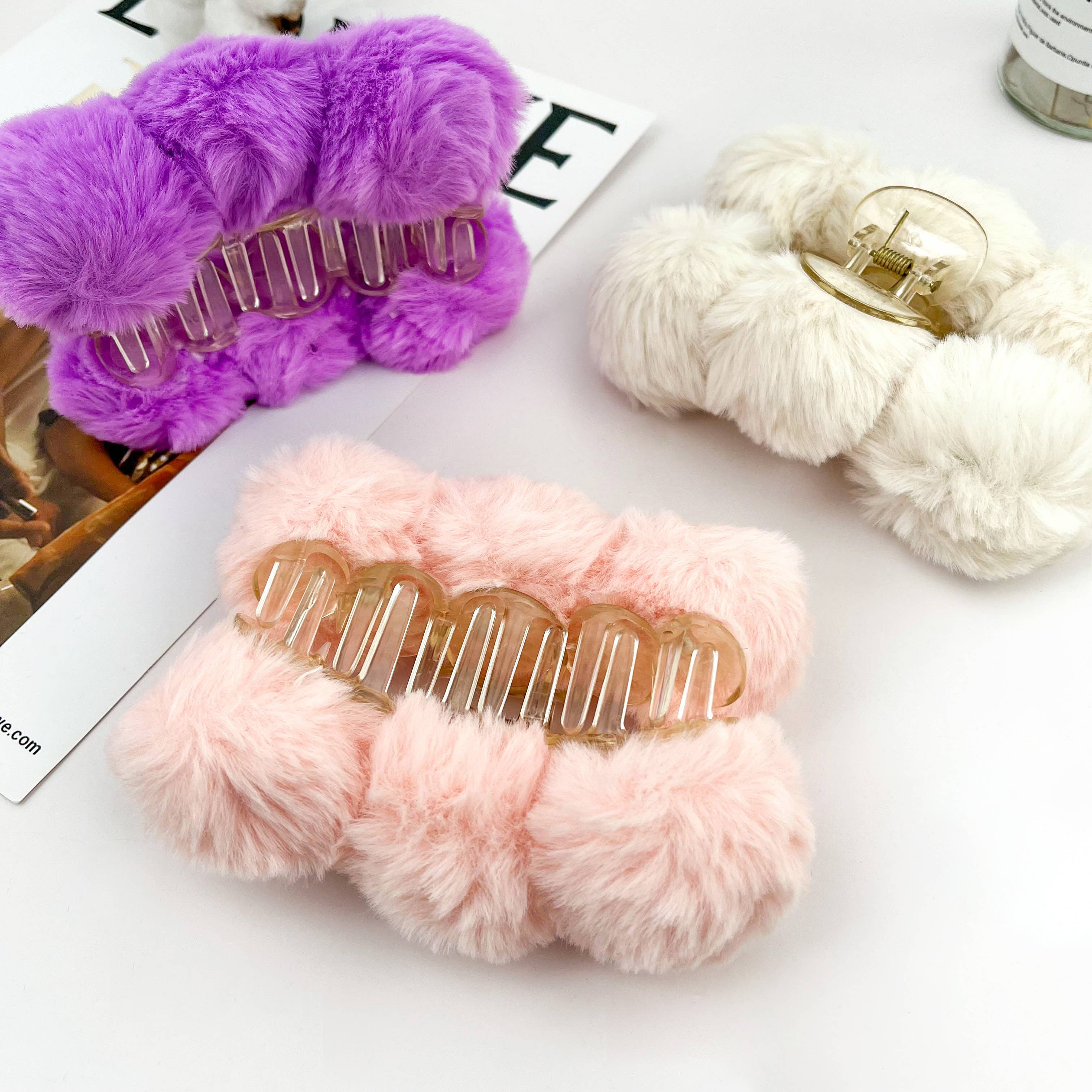 mildstyles - Wholesale Hair Clip - Women's - ❄️ Faux Rex Rabbit Fur Pom-Pom Claw Clip – Cozy Fall/Winter4