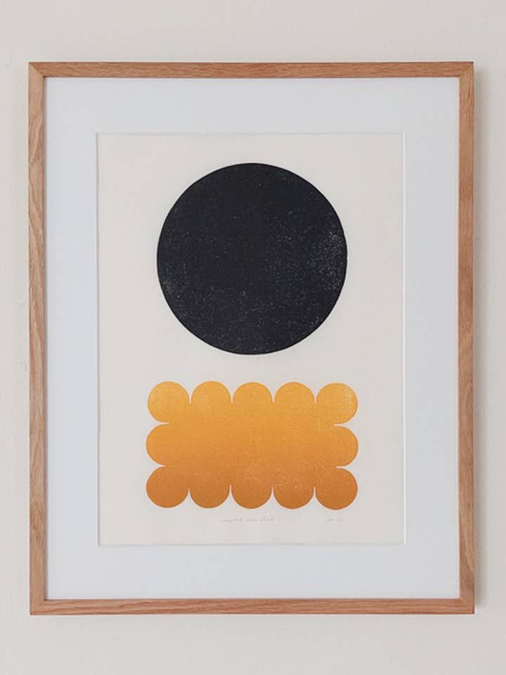 Pilvi met zwarte stip voor wholesale door Bcntku Art Studio