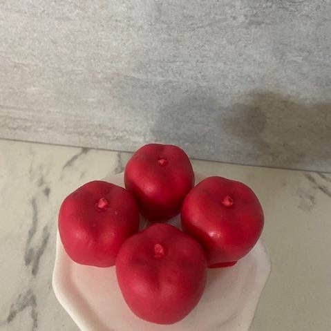 MacIntosh Apple Wax Melts for wholesale by Sugar and Spice Custom Creations