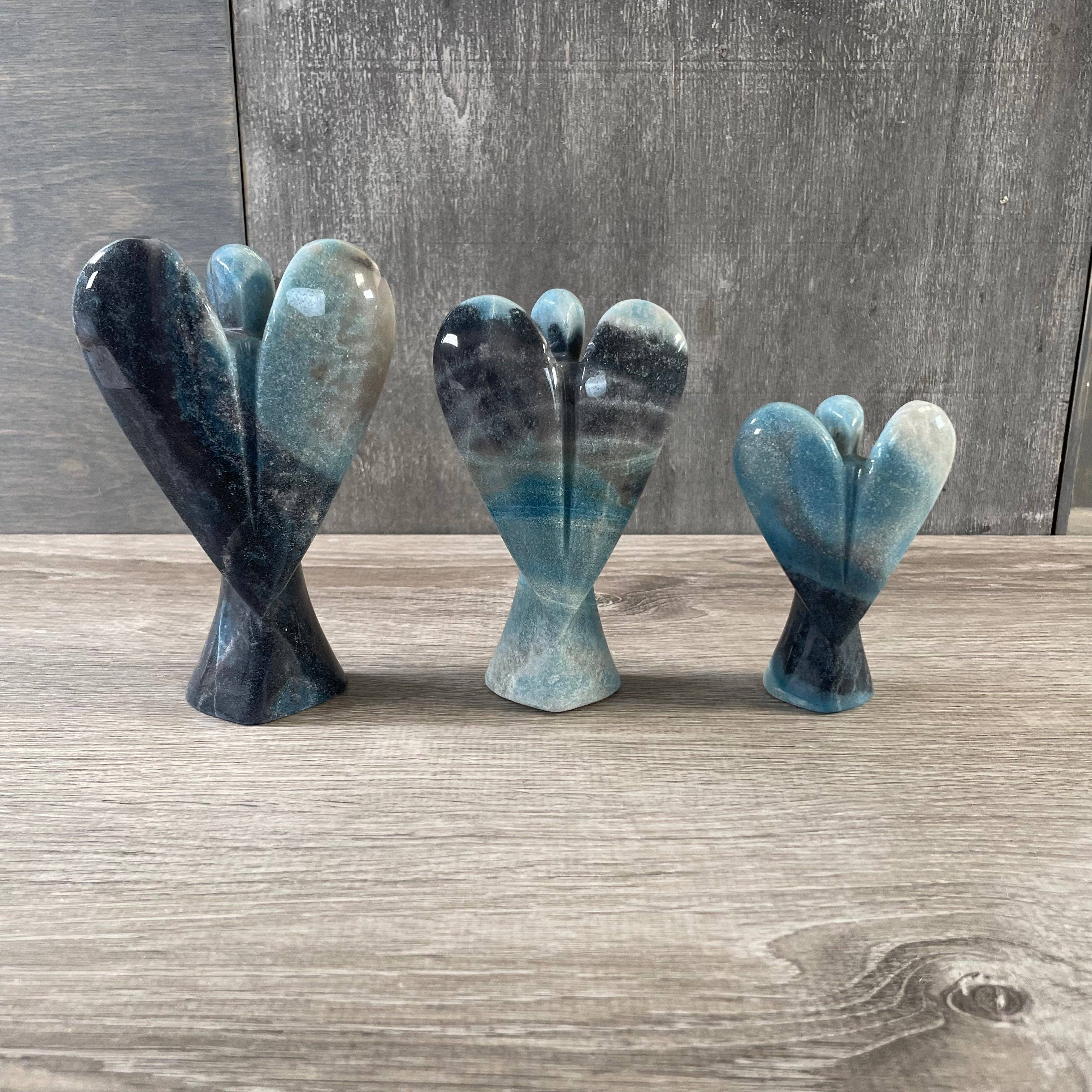 Keystone Crystals - Vente Pierre et cristal de spiritualité - Lot de 3 grandes figurines d'anges en pierres précieuses sculptées23