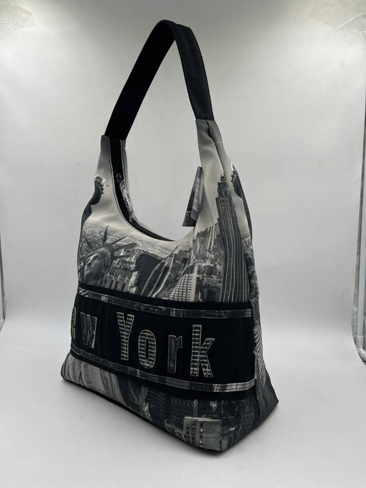 Colored Skylined Collection 30Pcs/Case for wholesale by ZIZO USA INC