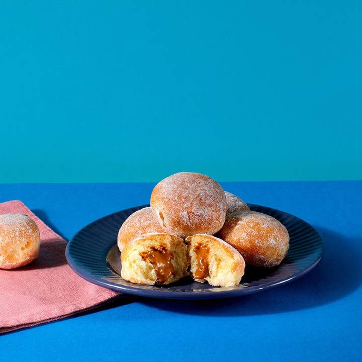 Speculoos Mini Beignets for wholesale by Cake Club