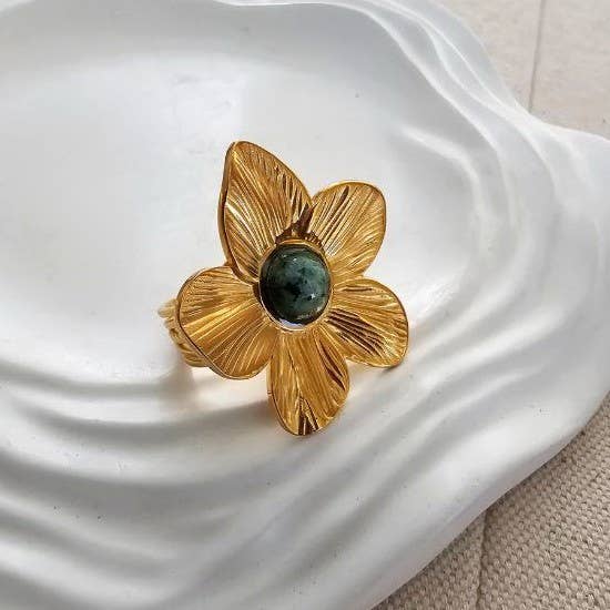 GOLD 18K STAINLESS STEEL TARNISH FREE FLOWER RINGS | 40R115 for wholesale on Faire