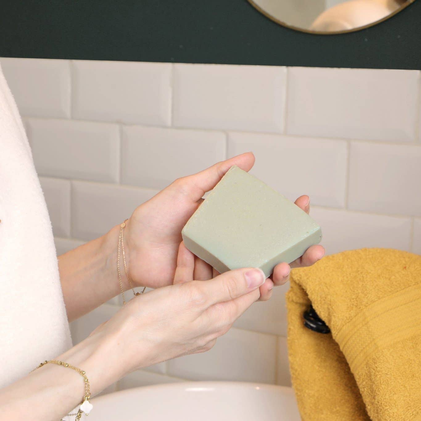 Comme Avant - Wholesale Bar Soap - Laurel berry oil soap3