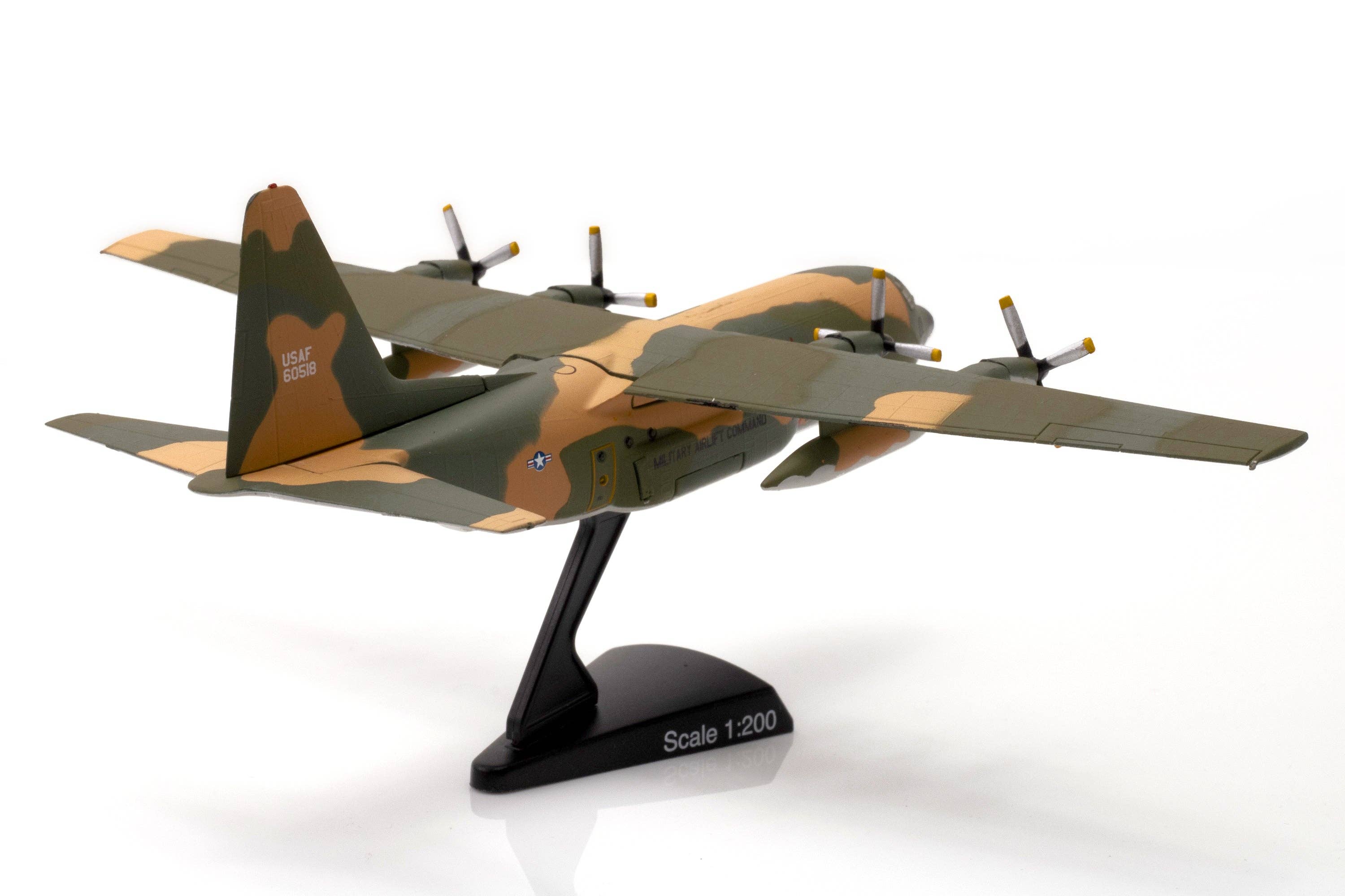 Daron Worldwide Trading – wholesale Decorative tabletop object – POSTAGE STAMP C-130 1/200 SEA CAMO LITTLE ROCK AFB1