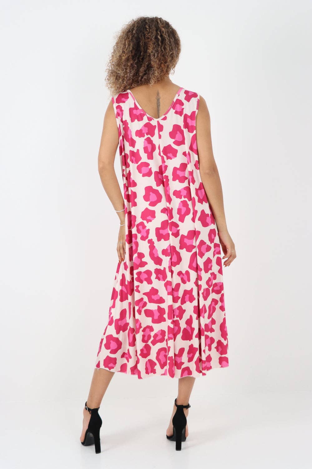 Miss Bold - Vendita all'ingrosso Vestito - Donna - Abito longuette senza maniche con stampa animalier italiana3