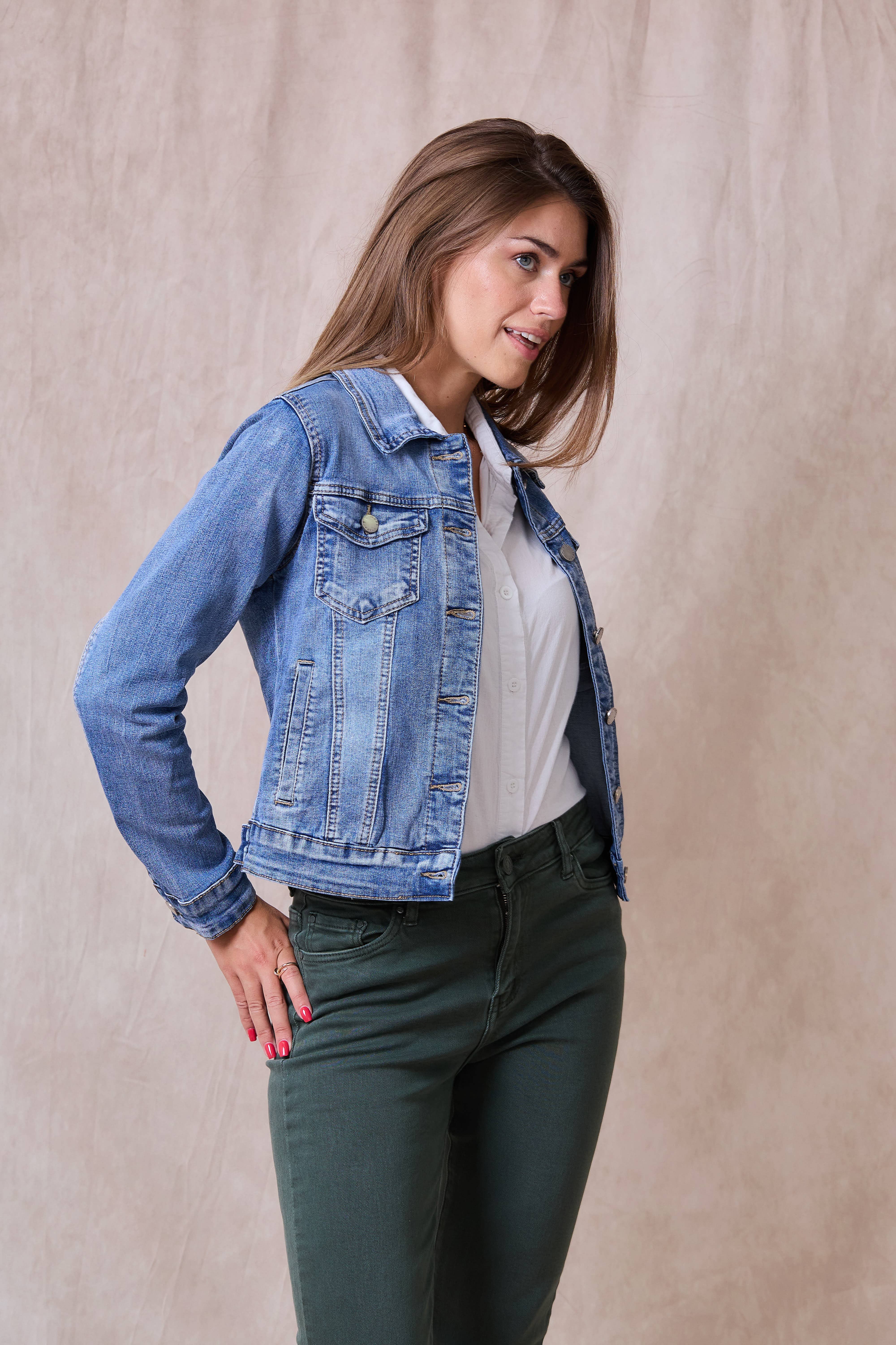 Slim jeans jacket (washed out) - ANA & LUCY for wholesale on Faire3