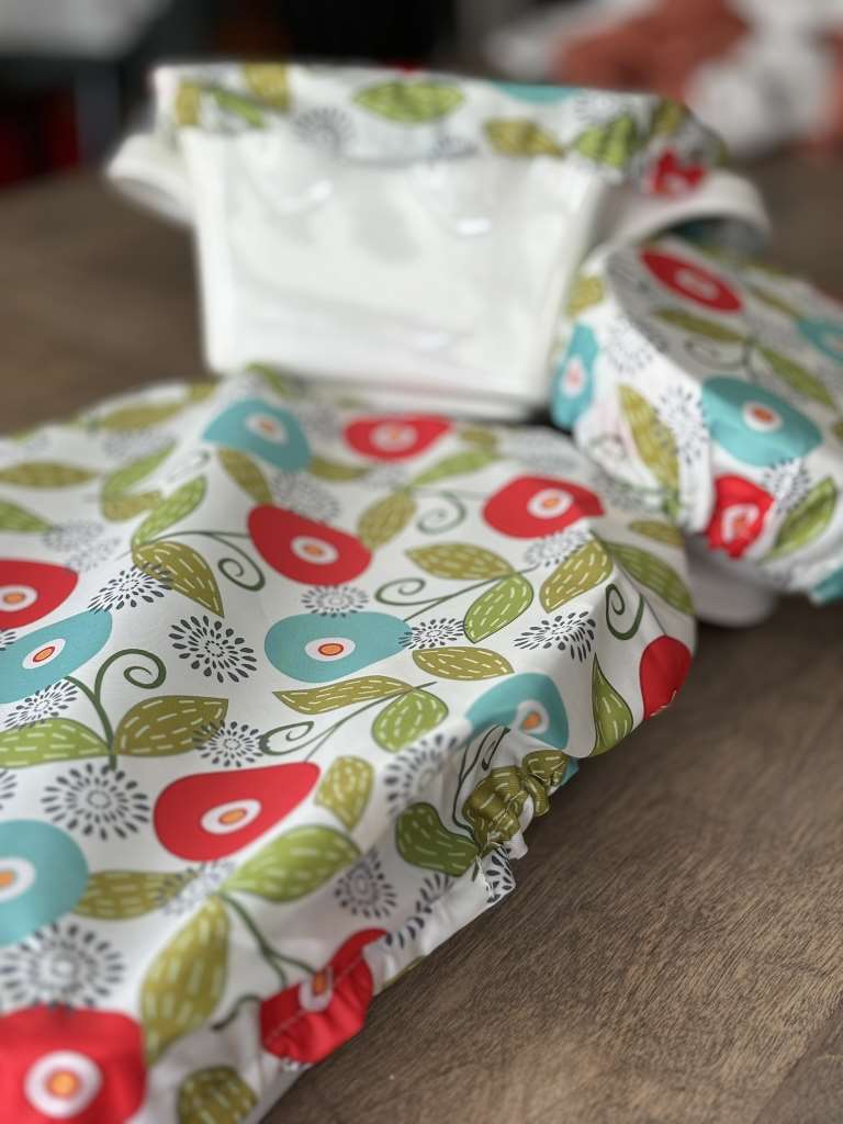 Kit Carson Accessories - Wholesale Food Storage Wrap/Bag - Dish covers - Bright Flowers 7 to15" & 9X13 Casserole pan6