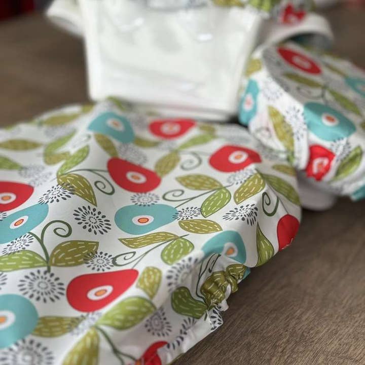 Kit Carson Accessories - Wholesale Food Storage Wrap/Bag - Dish covers - Bright Flowers 7 to15" & 9X13 Casserole pan6