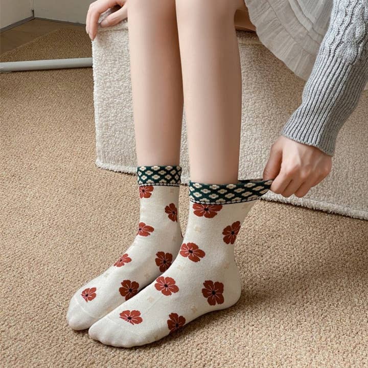 Funkyrel® Atzbranding Limited - Wholesale Socks - Women's - Rufia - Colorful Floral Pattern Mid-Calf Socks2