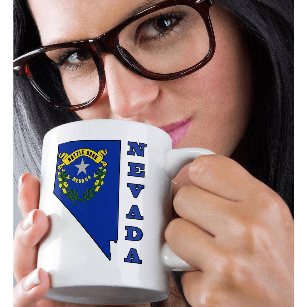3dRose – wholesale Kaffekoppar – 3dRose, Nevada delstatsflagga i konturkarta och bokstäver för Nevada, Mugg9