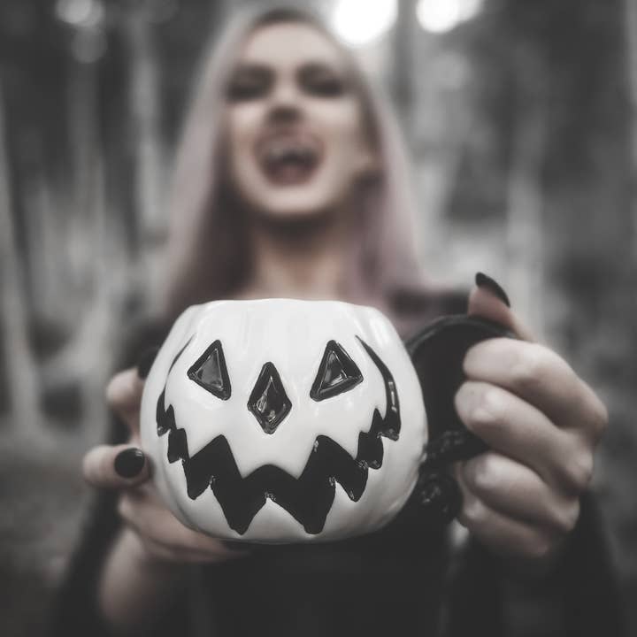 Lively Ghosts - Wholesale Coffee Mug - White Pumpkin | Haunted Hallows Mug13