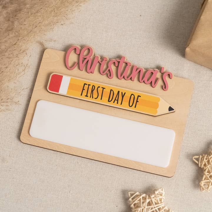 BearCrafts – wholesale Christmas Wall Art – First Day School Sign For Capturing Milestone Memories Y8614