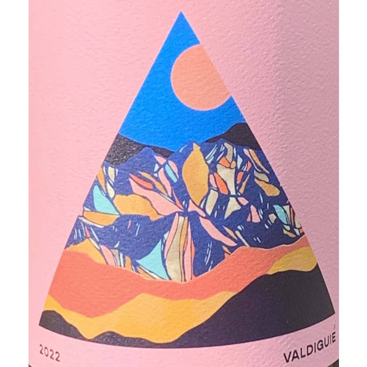 À l'extérieur de Valdiguie 2022 pour la vente par COAST by ALLY Wines