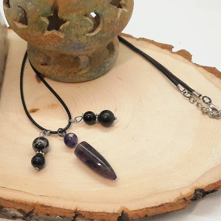 Secret Synergy Stones - Vendita all'ingrosso Collana con ciondolo/pendaglio - Collana con Pendente a Proiettile per Protezione Empatica EMF 5G Protezione Energia Guaritrice: Shungite Ematite Tormalina Nera