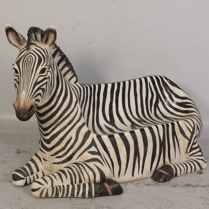 LM Treasures - Wholesale Decorative Tabletop Object - Zebra Bench Life Size Statue4