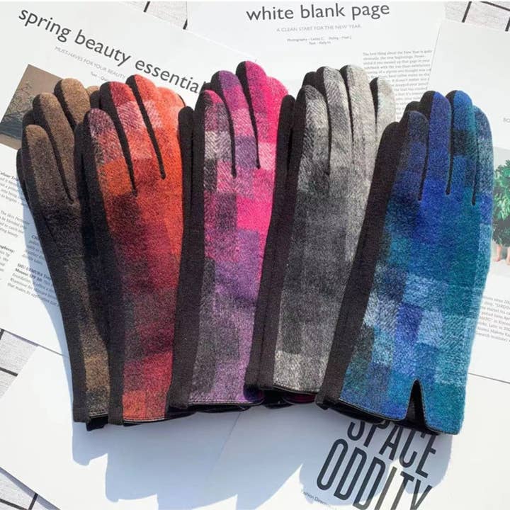 Funkyrel® Atzbranding Limited - Wholesale Gloves - Women's - Gloving - Winter Touchscreen Gloves with Plaid Patterns4