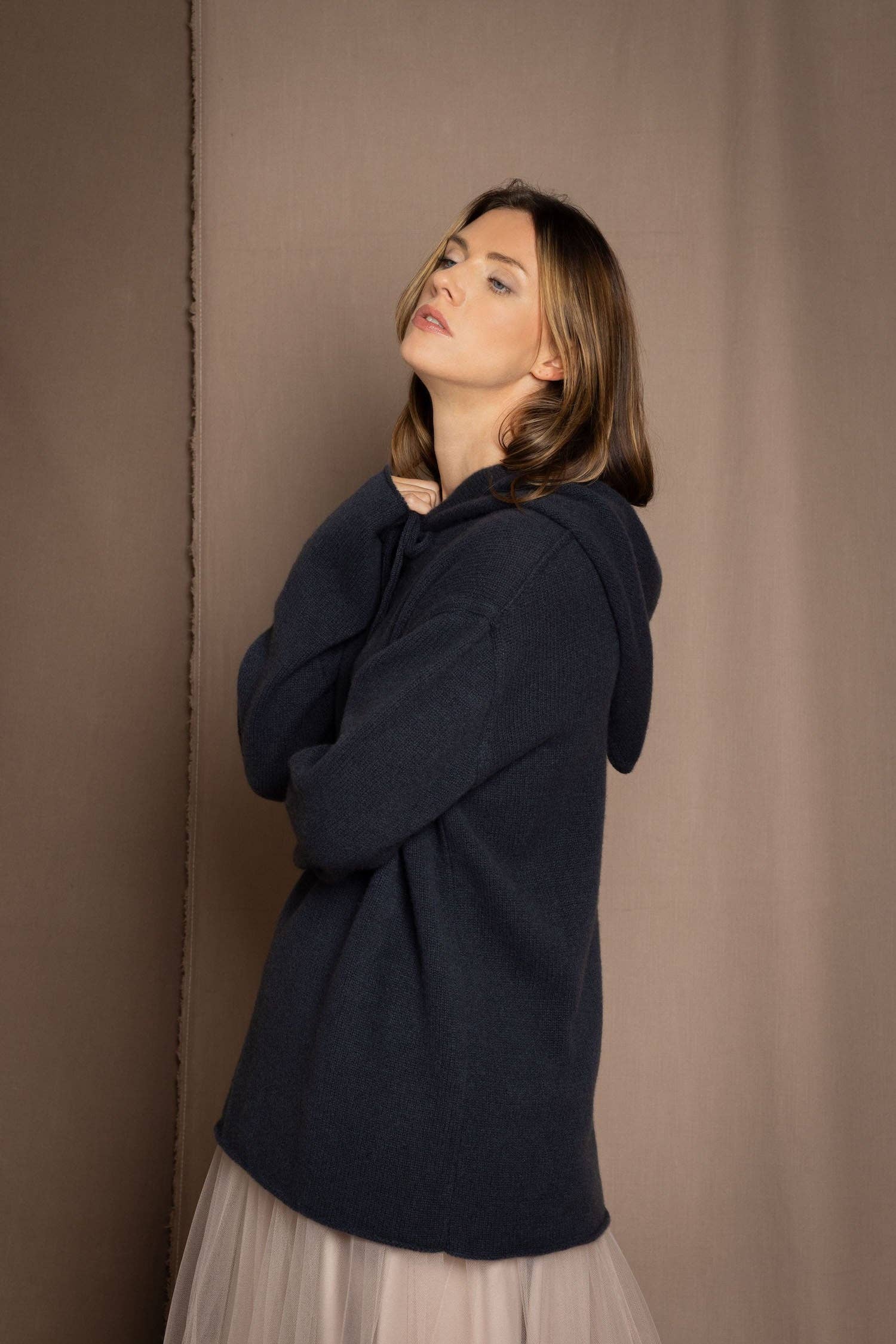 Madigan Cashmere - Venta al por mayor Sudadera con capucha - Mujer - Sudadera con capucha de cachemira Full Bloom Madi2