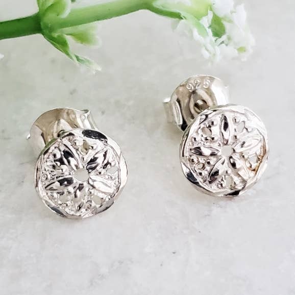 Sosie Designs - Wholesale Stud/Post Earrings - Silver Sand Dollar Studs0