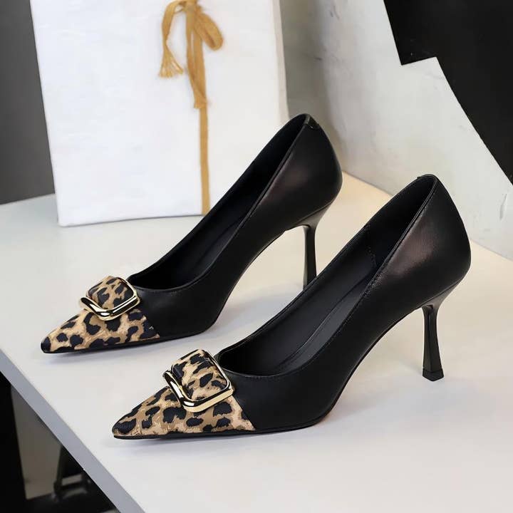 JP110 Metall-Schnalle Leopard Spitz Stiletto-Absätze für den Großhandel von JanL Ladies Shop