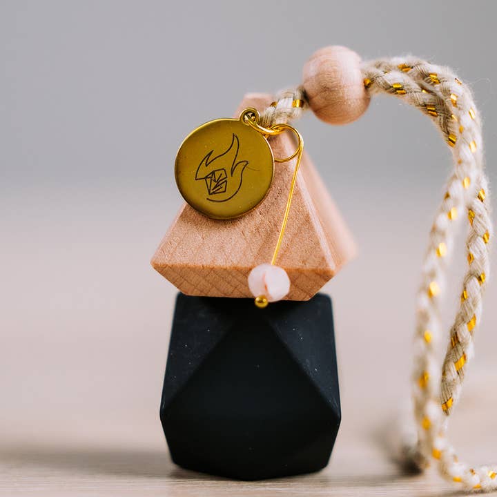 Spark & Stone Co - Wholesale Reed diffuser - Love + Rose Quartz Car Diffuser1