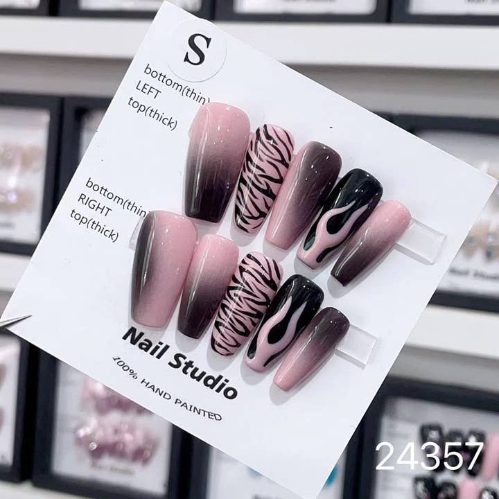 Press on Nails fatto a mano 24357 per la vendita all'ingrosso da parte di foamboxnail