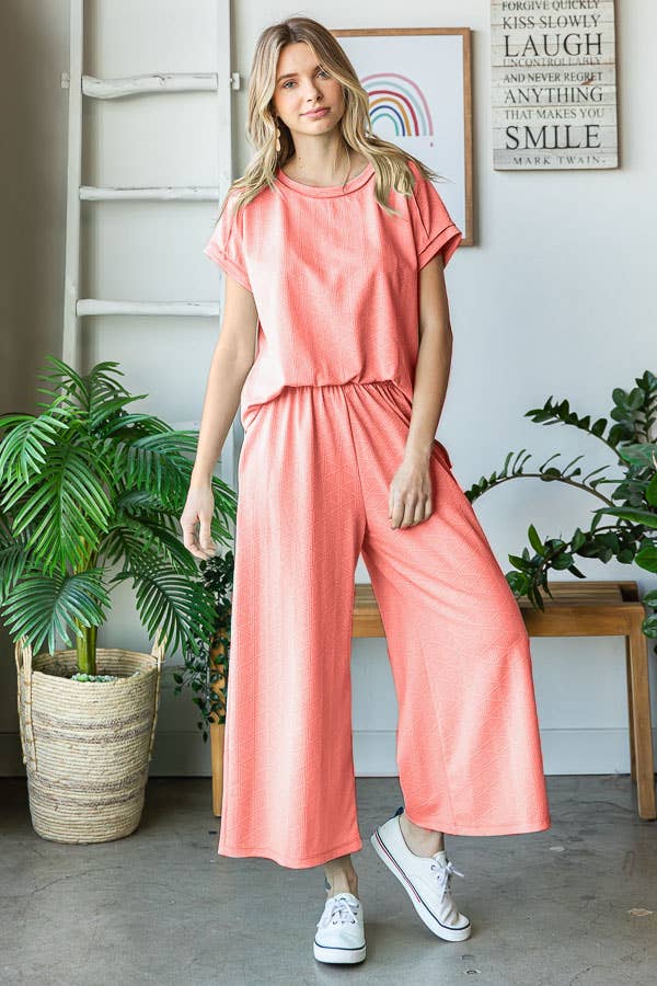 7th Ray - Wholesale Loungeset - Dames - Stevige Getextureerde Korte Mouw Wijde Pijpen Broek Lounge Set TP55048