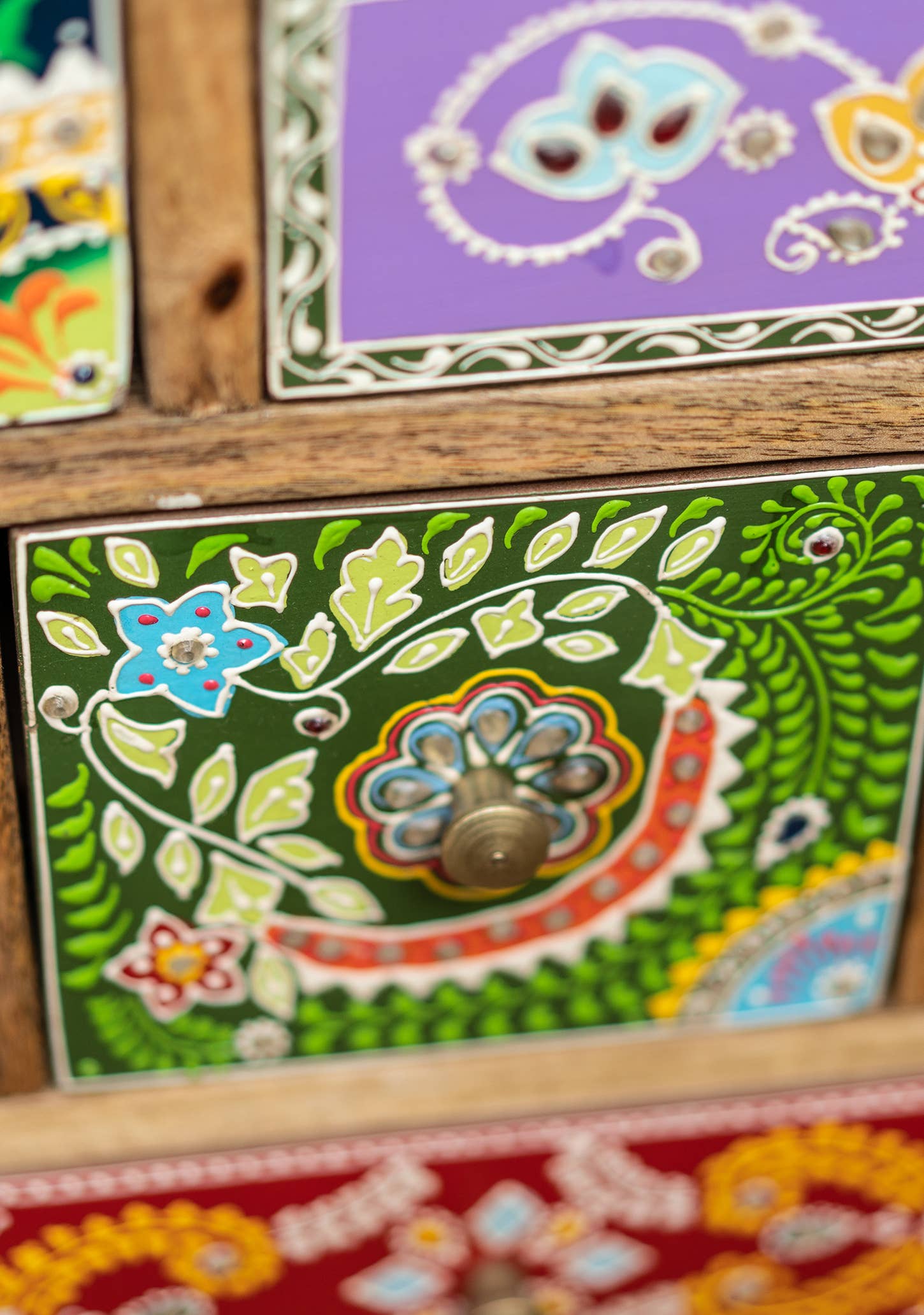 Namaste – wholesale Cabinet – Sankalaka Hand Painted 9 Drawer Cabinet / Chest2