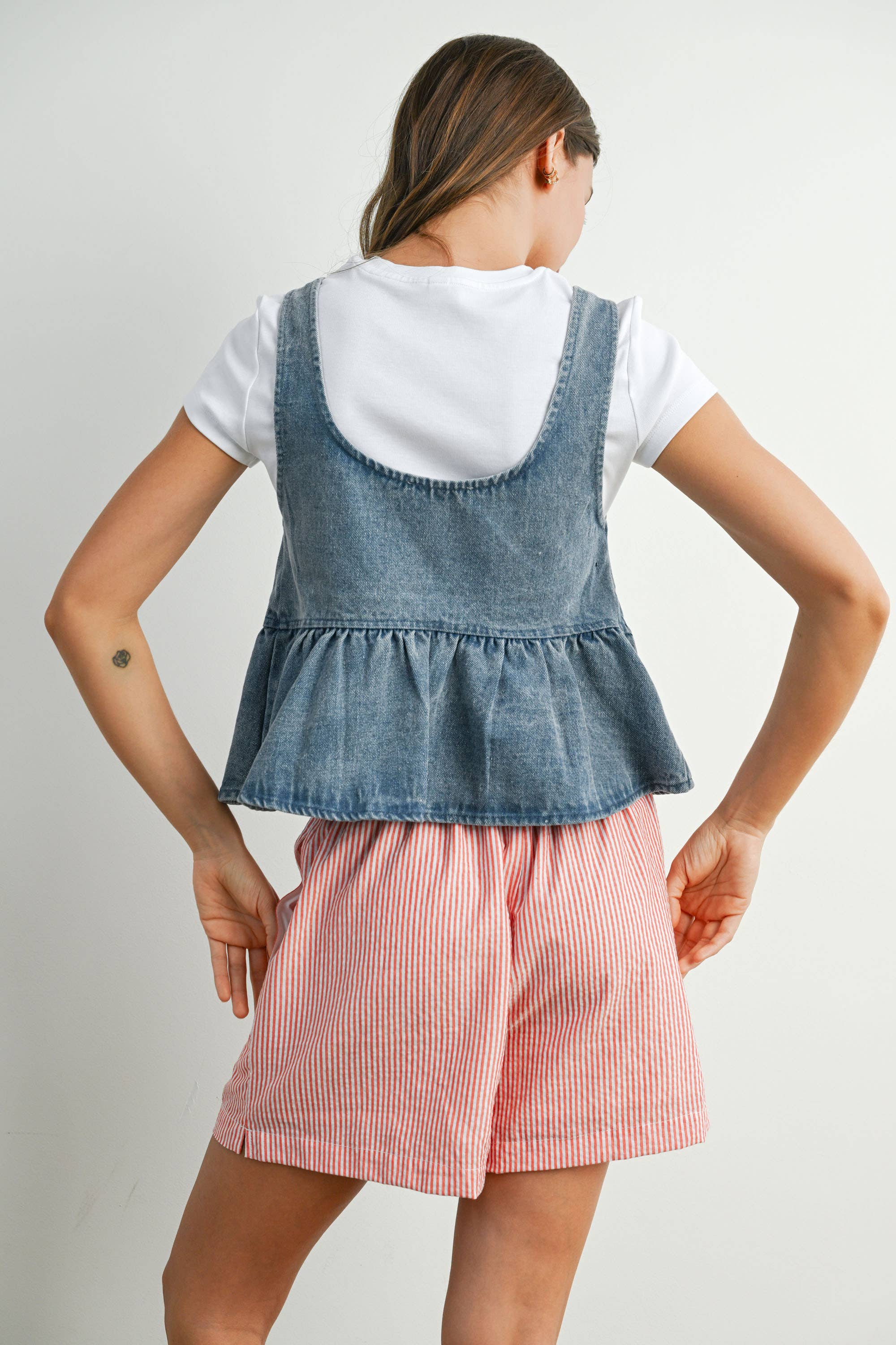 BUTTERMELON - Wholesale Camisole - Women's - Ruffled Hem Tie-Front Tank Top - BMT774411