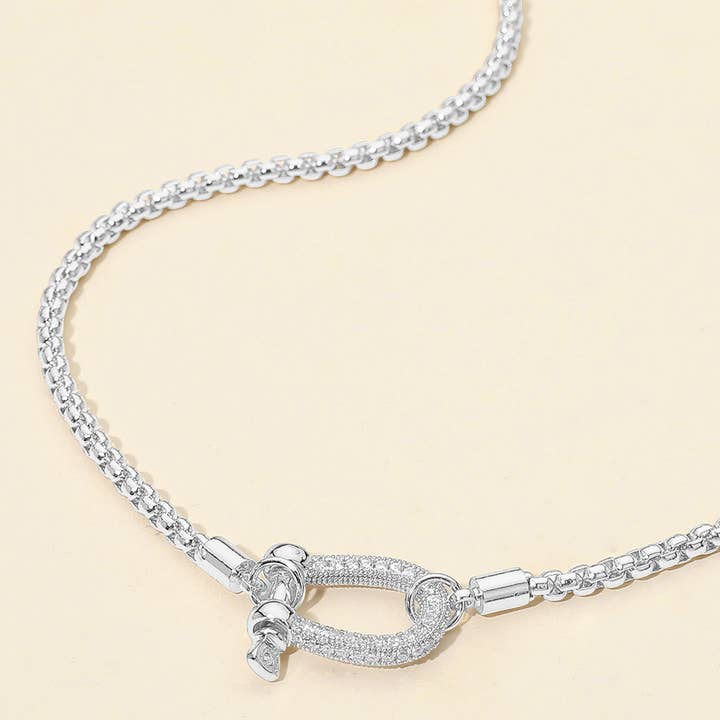 Sensibling Corp. - Vente Colliers à pendentif - Collier chaîne en boîte avec pendentif mousqueton mors en pierre pavée3