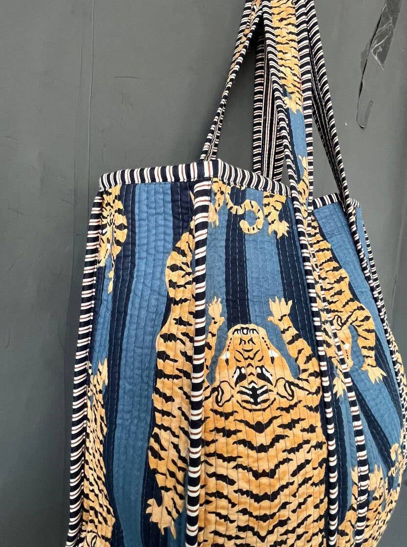 Bhawana Handicrafts – Engroshandel Tote bag - Dame – Kantha quiltet skuldertaske med tigerprint til kvinder2
