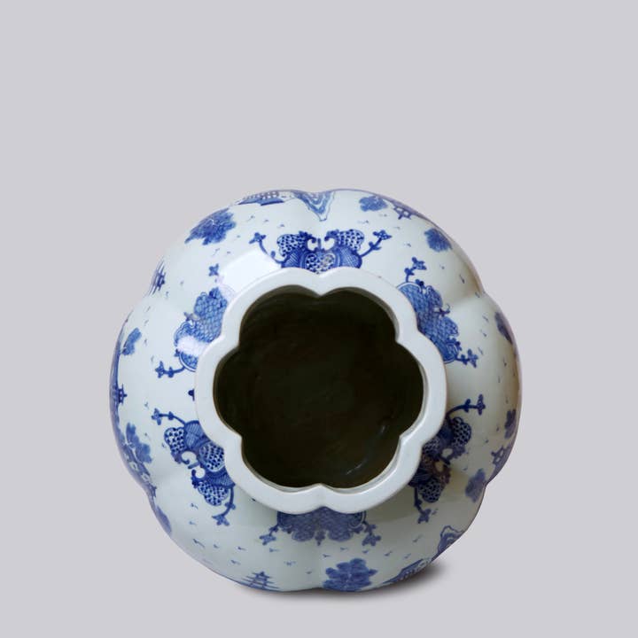 Cobalt Guild - Wholesale Vaas - „Willow Ware” blauwe en witte porseleinen kalebas vaas