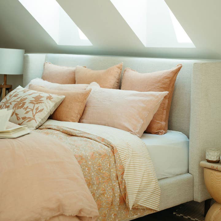 Parure de lit Lina Linen Queen Peony pour la vente par INDABA HOME