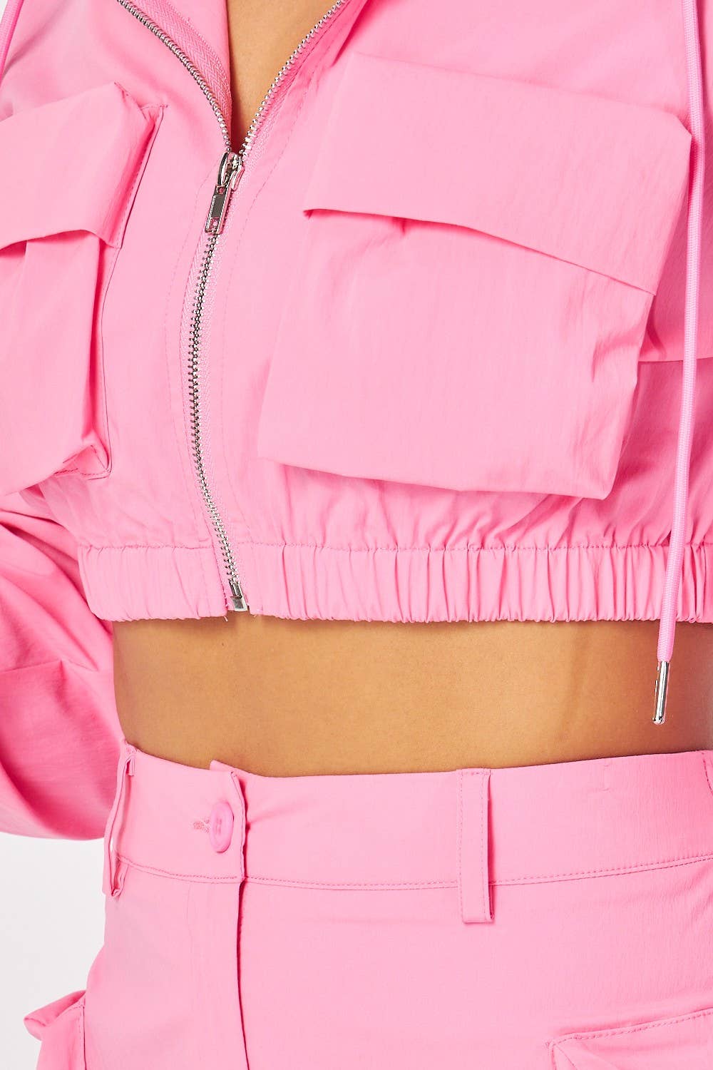 Hot & Delicious – Engroshandel Top- og nederdelsæt - Dame – Elena Hoodie Crop Jacket & Cargo Mini Nederdelsæt (HGC10247)11