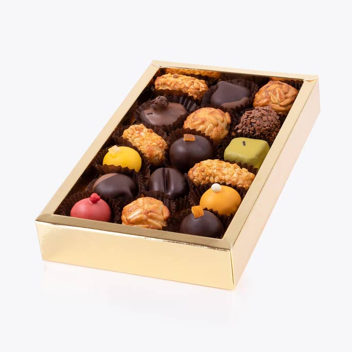 Assorted Panellets - Gift Box 17 pcs for wholesale by Bomboneria Pons