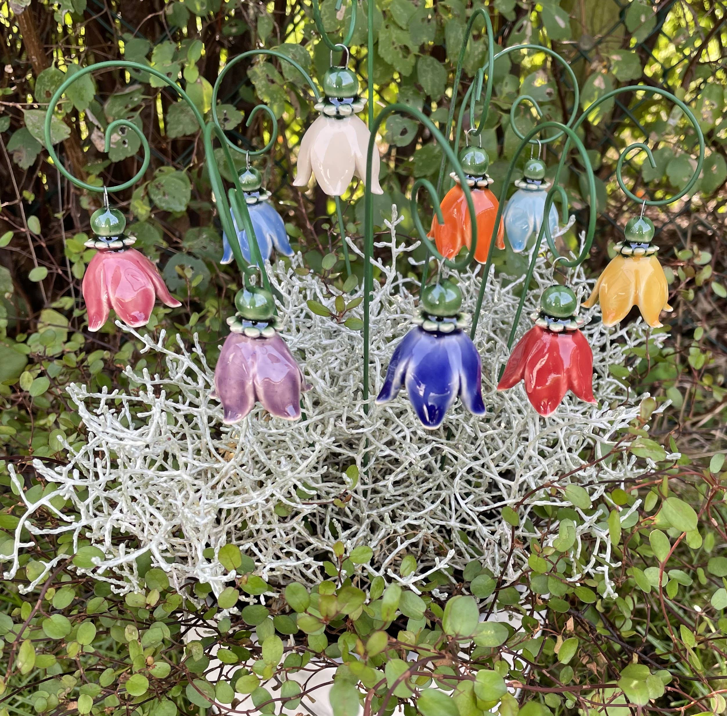 Pannonhem AB. - Vente Piquets de jardin/pelouse - Clochettes en céramique suspendues, tuteur de plante2