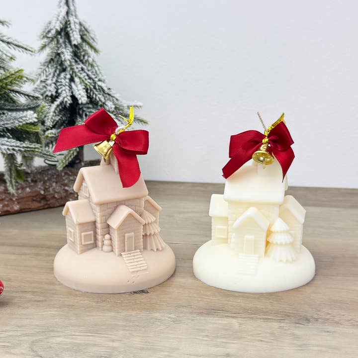 Eli and Things – wholesale Pillar candle – Snowy Christmas House Candle - Christmas Village Candle 1