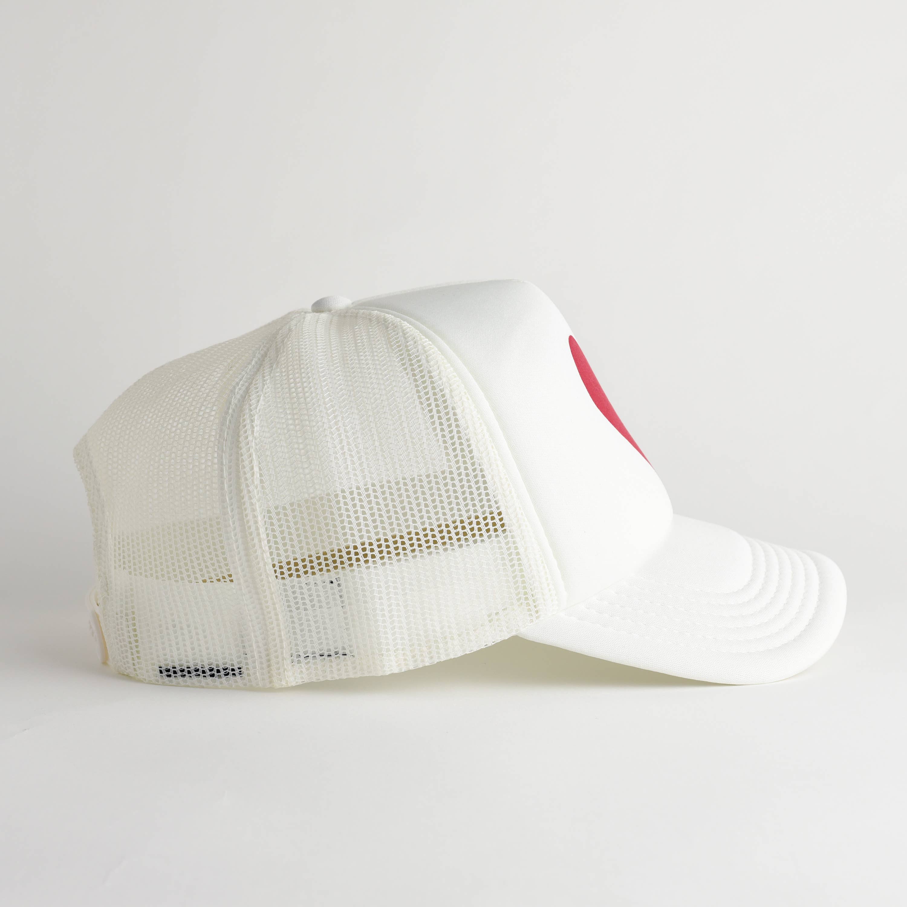 Endless August Supply Co. – Großhandel Trucker-Cap – Unisex – Klassische Trucker Cap mit Herz aus recyceltem Material3