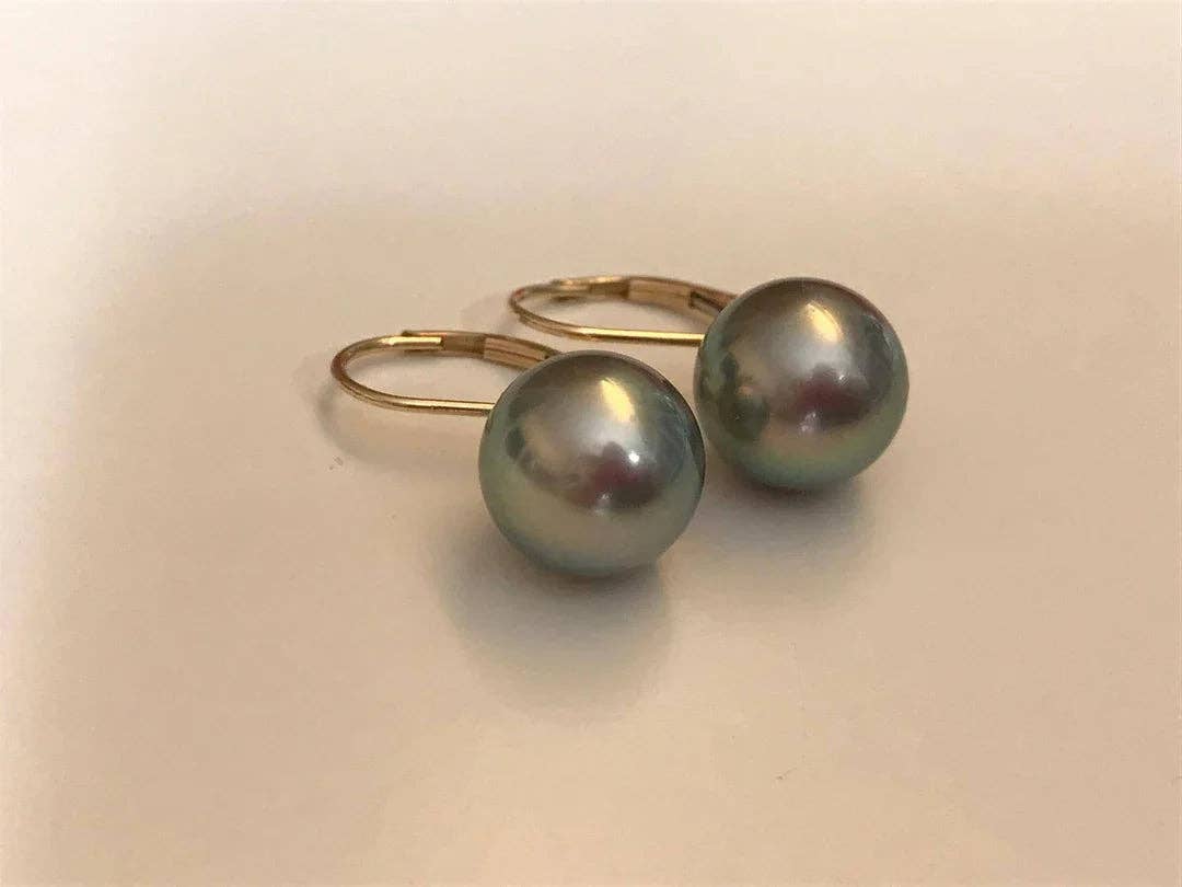 Ho`onani Love - Wholesale Stud/Post Earrings - Tahitian Pearl Earrings 14k GF0