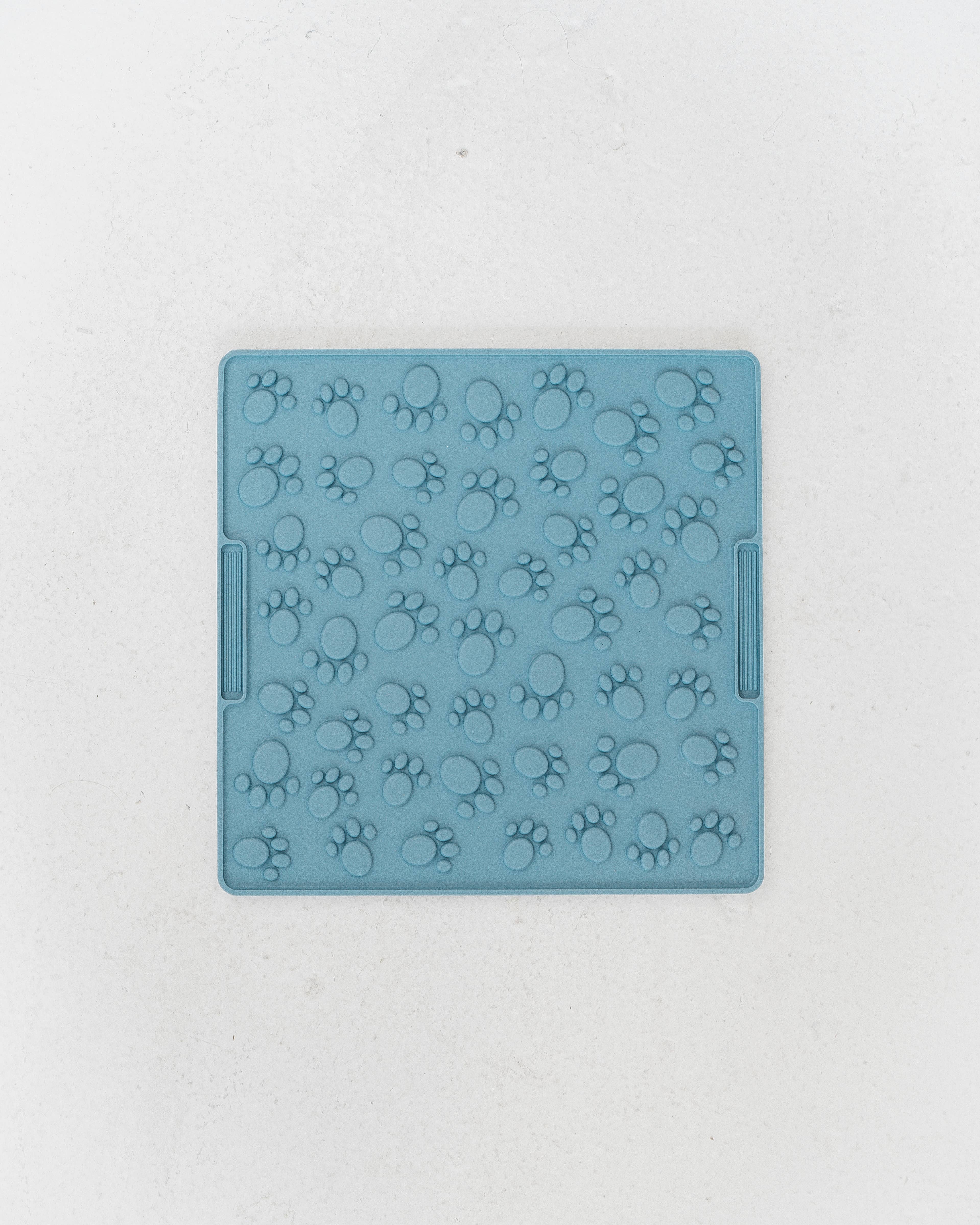 dexypaws - Vente Tapis de gamelle – chien - Tapis à lécher bleu avec grandes empreintes de pattes