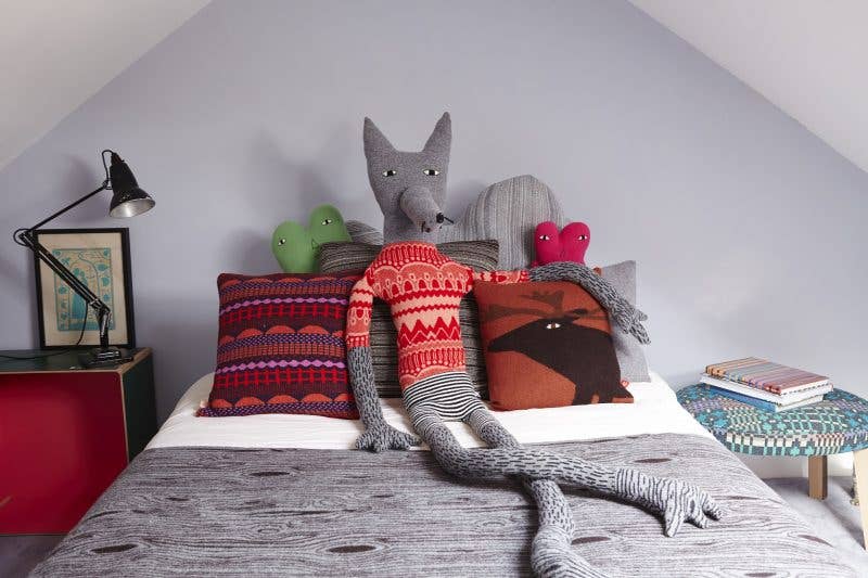 Donna Wilson – wholesale Stuffed/plush toy – Kids & baby – XL Giant Creature - Made To Order - Brown Bear1