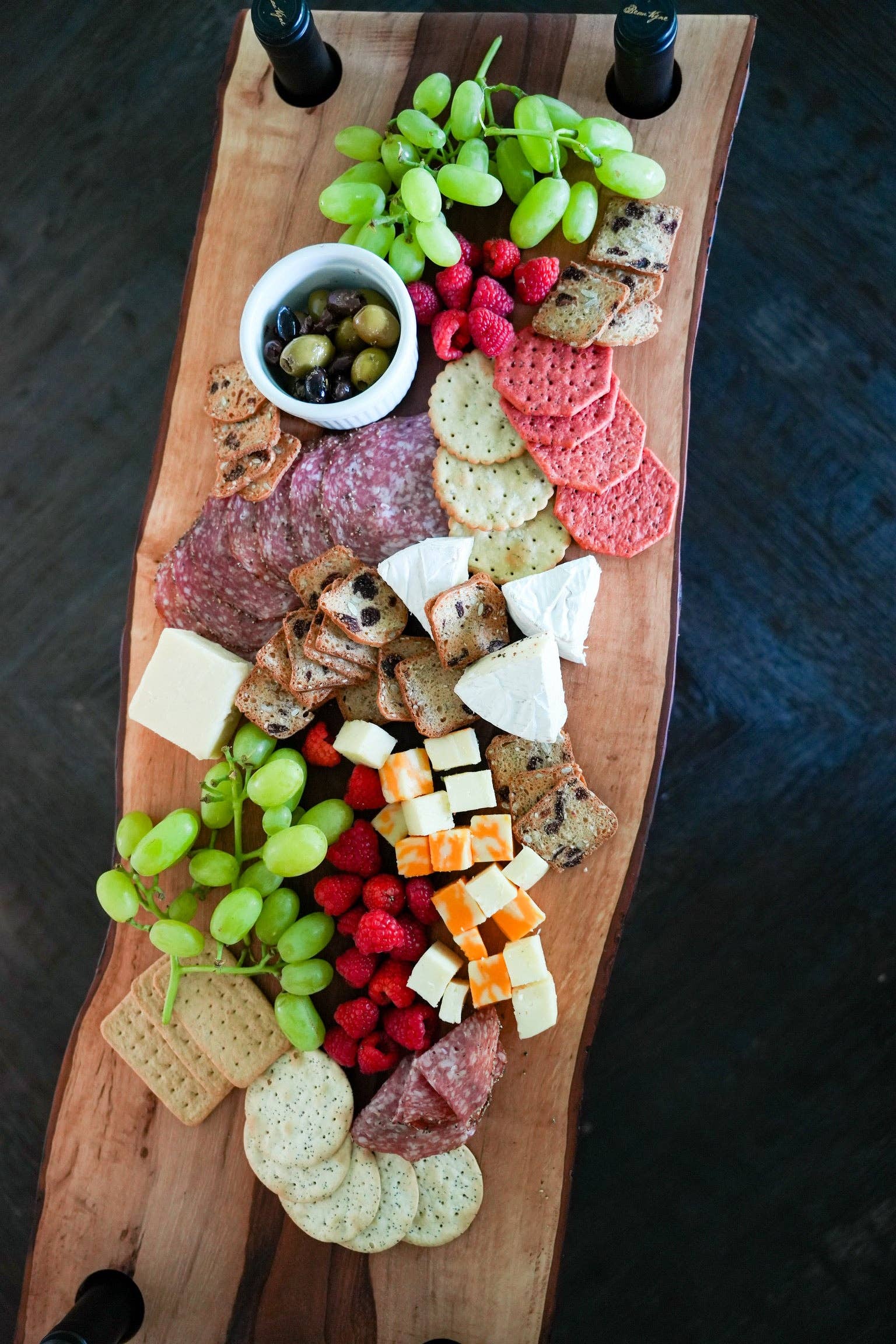 Tin Roof Kitchen & Home - Wholesale Cheese Board - PECAN WINE BOTTLE HOLDER CHARCUTERIE BOARD1