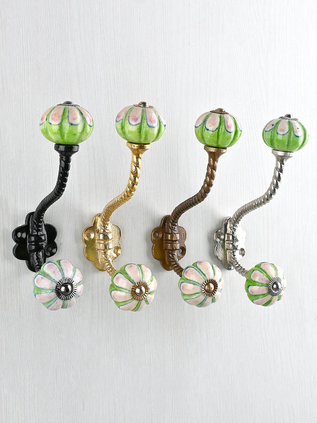 KNOBCO – Großhandel Wandhaken – Wandhaken aus Keramik in grünem Farbton, handgefertigt, aus blauer Keramik, Kleiderbügel, Vintage-Wandhaken, Wandhaken aus Metall, Haken für Möbelbeschläge, Badehaken