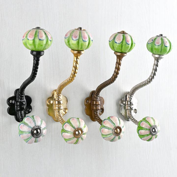 KNOBCO – Großhandel Wandhaken – Wandhaken aus Keramik in grünem Farbton, handgefertigt, aus blauer Keramik, Kleiderbügel, Vintage-Wandhaken, Wandhaken aus Metall, Haken für Möbelbeschläge, Badehaken0