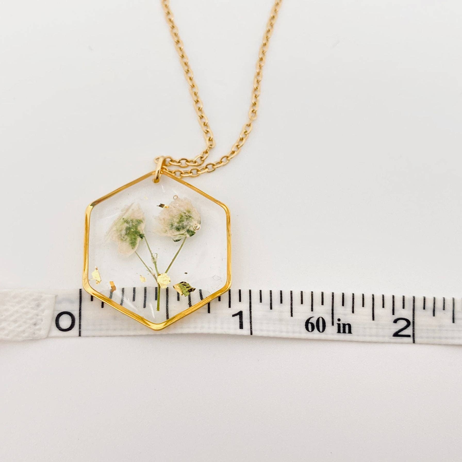 Mio Queena - Wholesale Pendant/charm necklace - Baby's Breath Dried Flowers Hexagon Charm Necklace - PDF3