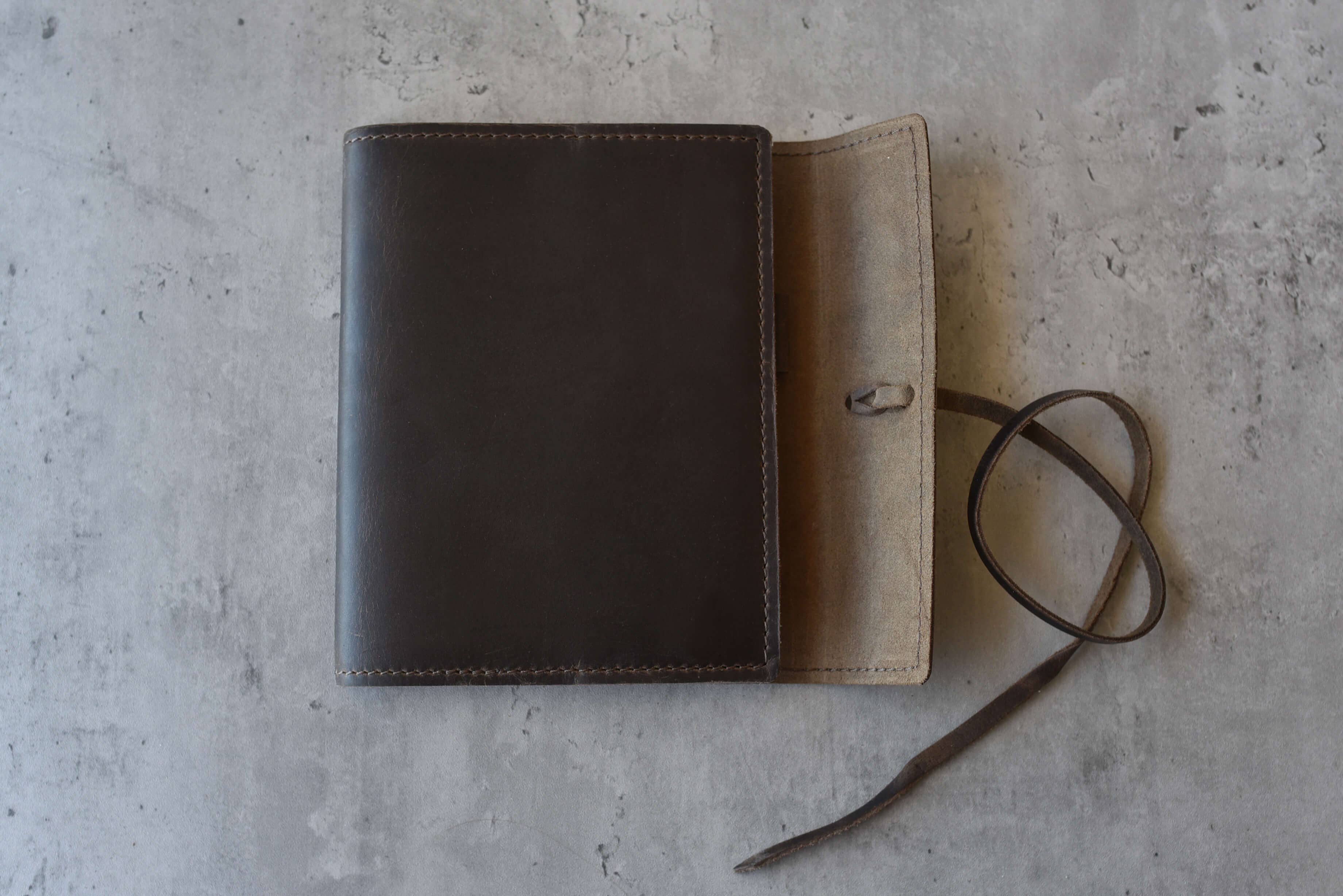 Marron Journal en cuir en vente sur Faire1