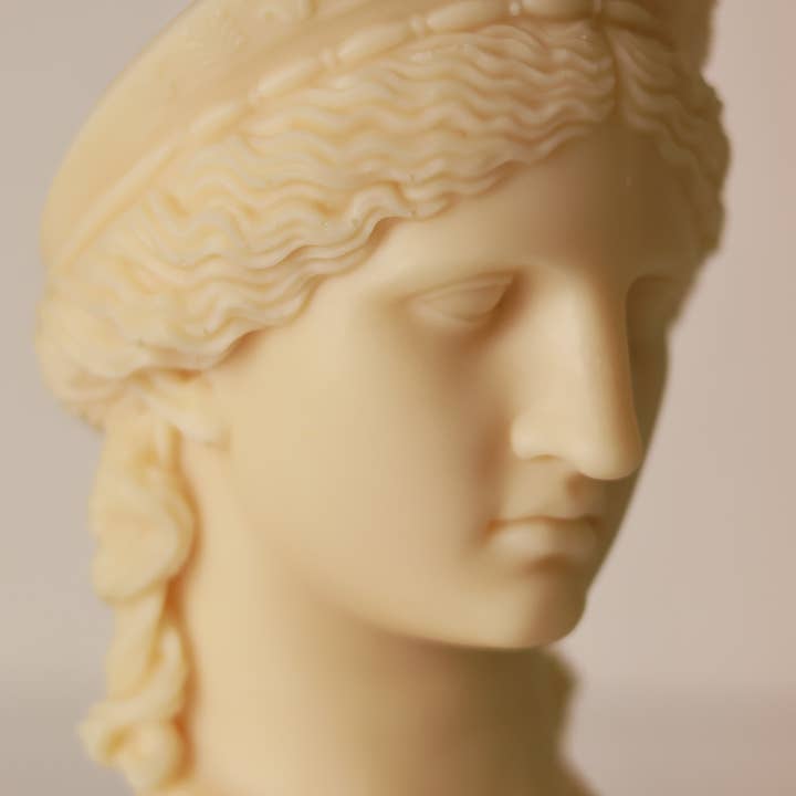 Agaboo Candle - Wholesale Novelty Candle - Hera Greek Goddess Bust Statue Candle 7.5x4in - Sculptural16