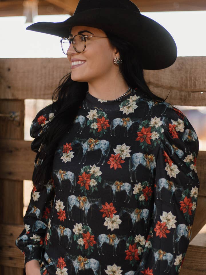 Sterling Kreek - Wholesale Blouse - Women's - Roan In Bloom Top3